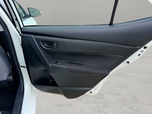 Used 2019 Toyota Corolla L FWD image 17