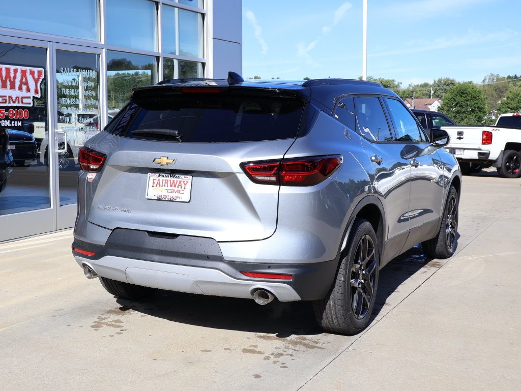 New 2026 Chevrolet Blazer LT w/ Convenience Package AWD/4WD image 3