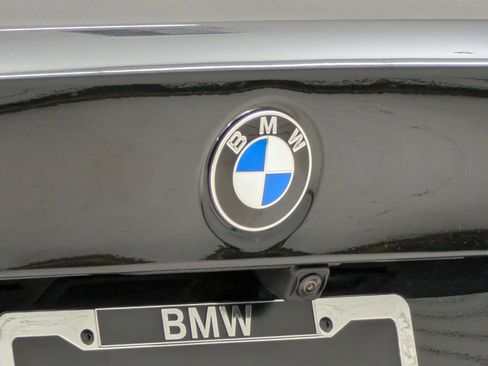 Used 2025 BMW 330i Sedan w/ Convenience Package RWD image 9