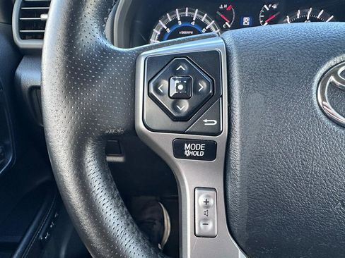 Used 2015 Toyota 4Runner Limited image 29