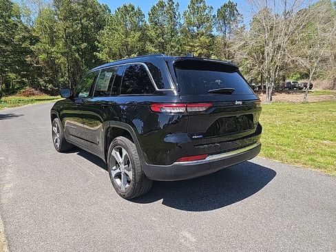 Used 2024 Jeep Grand Cherokee Limited 4xe image 7