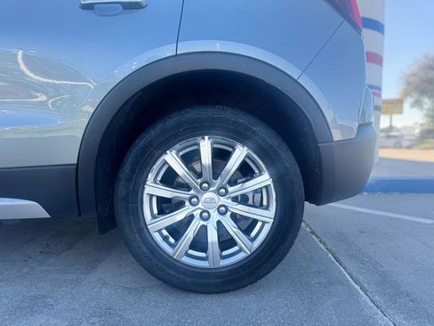 Used 2023 Cadillac XT4 Premium Luxury AWD/4WD image 28
