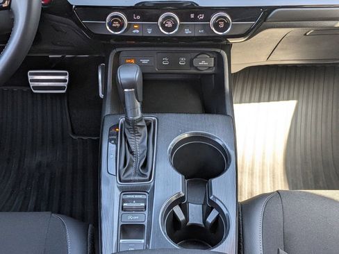 Used 2025 Honda Civic Sport image 18