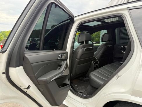 Used 2026 BMW X5 xDrive40i AWD/4WD image 21