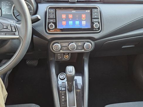 Used 2020 Nissan Versa S image 8