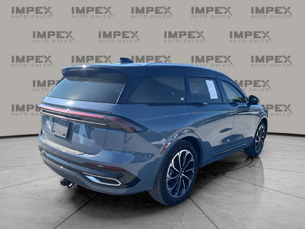 Used 2026 Lincoln Nautilus Reserve AWD/4WD image 5