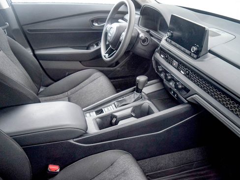 Certified 2025 Honda Accord SE image 8