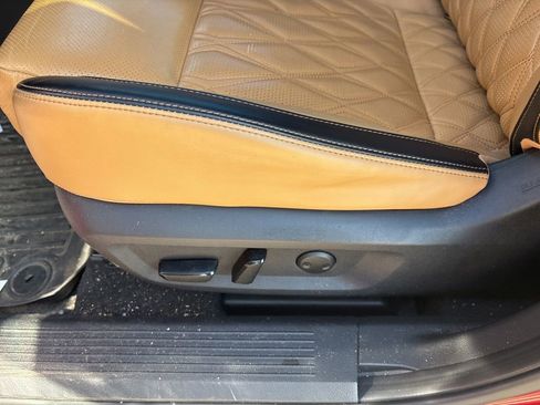 Used 2021 Nissan Rogue Platinum image 13