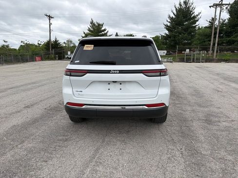 Used 2022 Jeep Grand Cherokee Limited 4xe image 6