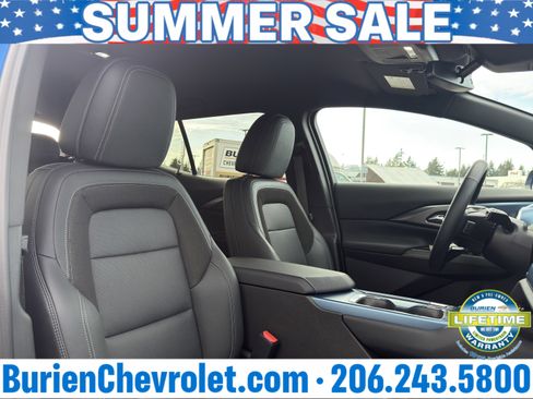 Used 2024 Chevrolet Equinox EV LT AWD/4WD image 22