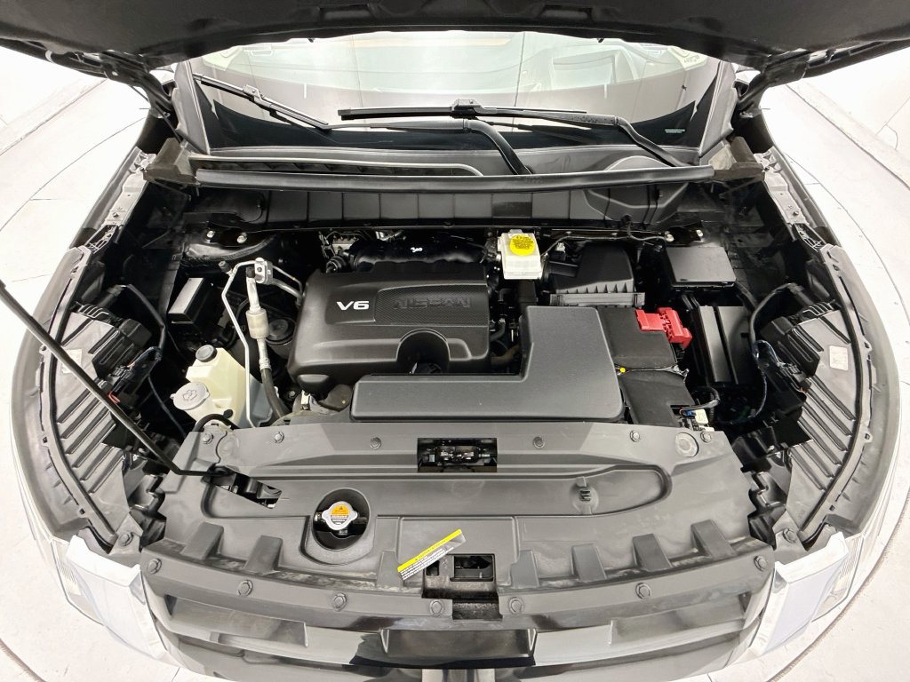 Used 2024 Nissan Pathfinder Platinum w/ Cargo Package FWD image 29