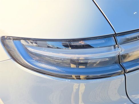 Certified 2026 Porsche Macan Turbo image 26