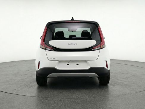 Used 2025 Kia Soul LX w/ LX Technology Package image 7