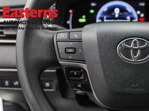 Used 2025 Toyota Camry LE image 15