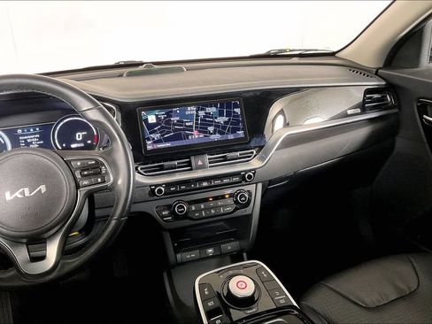 Used 2022 Kia Niro EX Premium FWD image 5