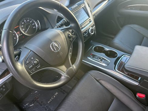 Used 2018 Acura MDX FWD image 10