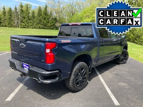 Used 2021 Chevrolet Silverado 1500 LT Trail Boss w/ Convenience Package II AWD/4WD image 2
