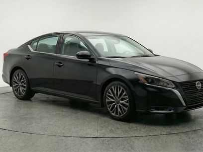 Used 2025 Nissan Altima 2.5 SV