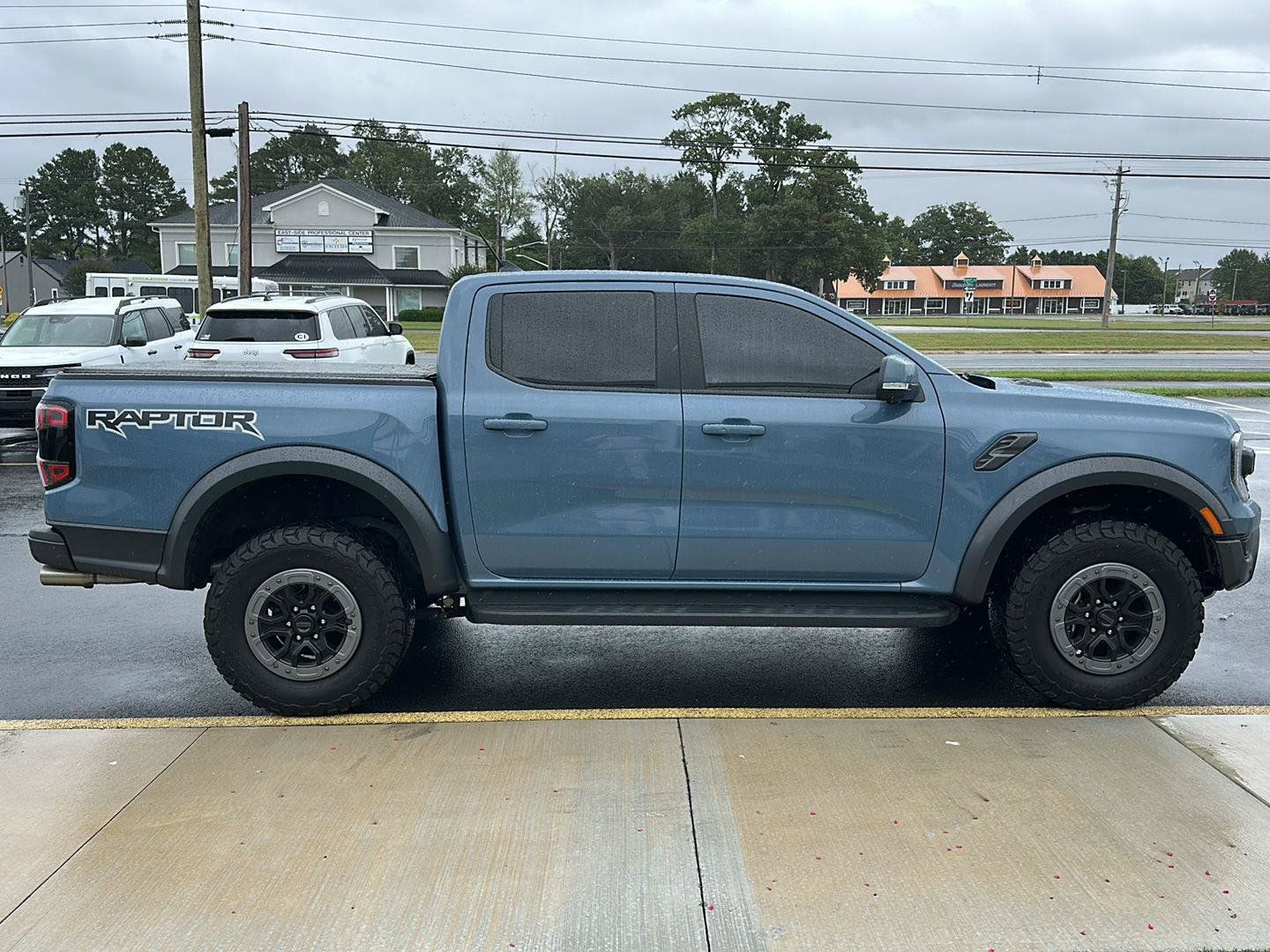 Used 2025 Ford Ranger Raptor AWD/4WD image 4