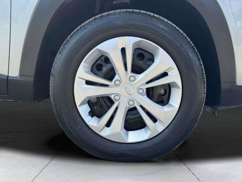 Used 2025 Chevrolet Trax LS w/ Driver Confidence Package FWD image 59