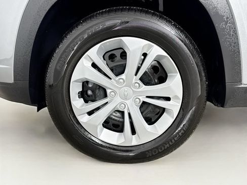 Used 2026 Chevrolet Trax LS FWD image 29