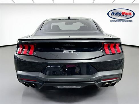 Used 2024 Ford Mustang GT Premium image 7