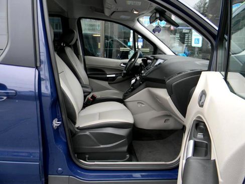 Used 2015 Ford Transit Connect Titanium image 16
