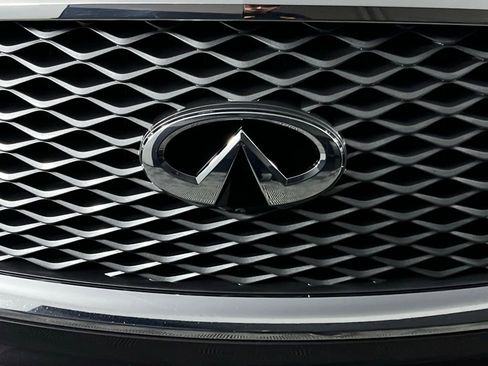 Used 2024 INFINITI QX80 Luxe image 13