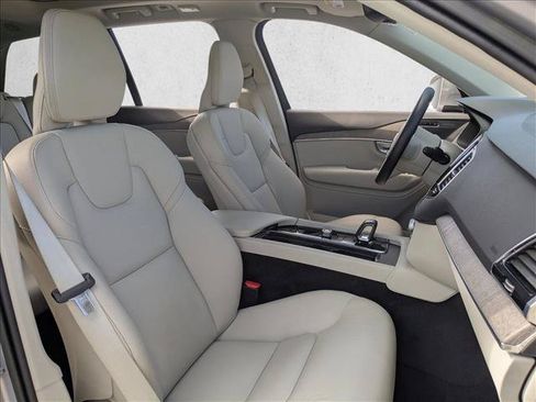 Used 2023 Volvo XC90 B5 Plus w/ Protection Package Premier AWD/4WD image 24