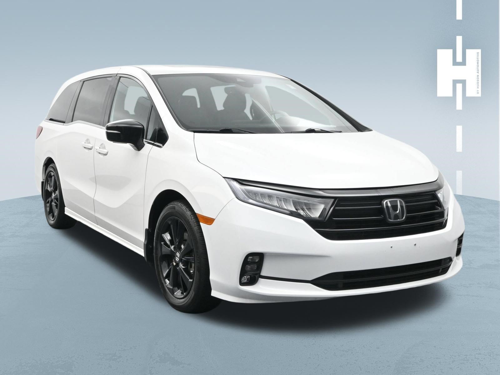 Used 2024 Honda Odyssey Sport image 3