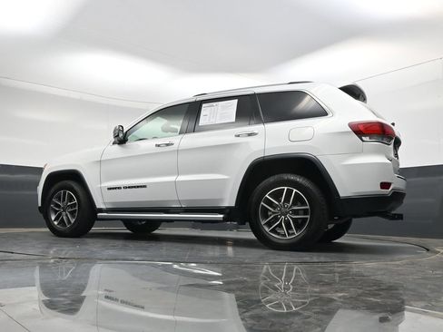 Used 2021 Jeep Grand Cherokee Limited AWD/4WD image 39