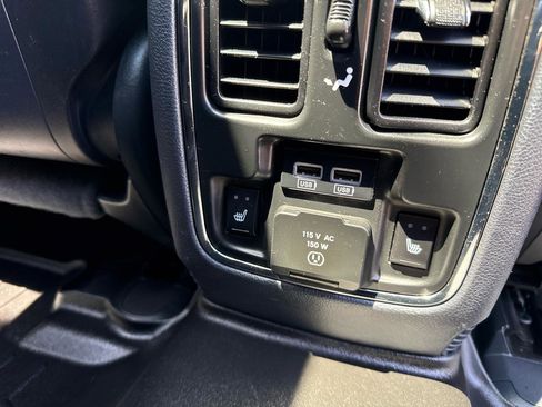 Used 2014 Jeep Grand Cherokee Overland w/ Advanced Technology Group AWD/4WD image 28