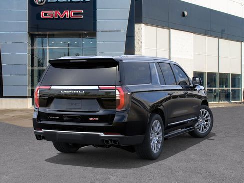 New 2026 GMC Yukon XL Denali w/ Sun & Power Step Package AWD/4WD image 4