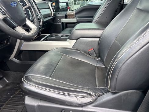 Used 2019 Ford F350 Lariat AWD/4WD image 9