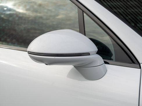 Used 2026 Porsche Cayenne AWD/4WD image 39