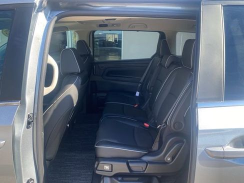 New 2026 Honda Odyssey Touring image 10