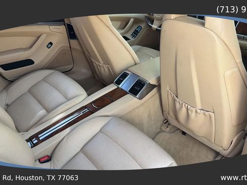 Used 2012 Porsche Panamera 4 image 34