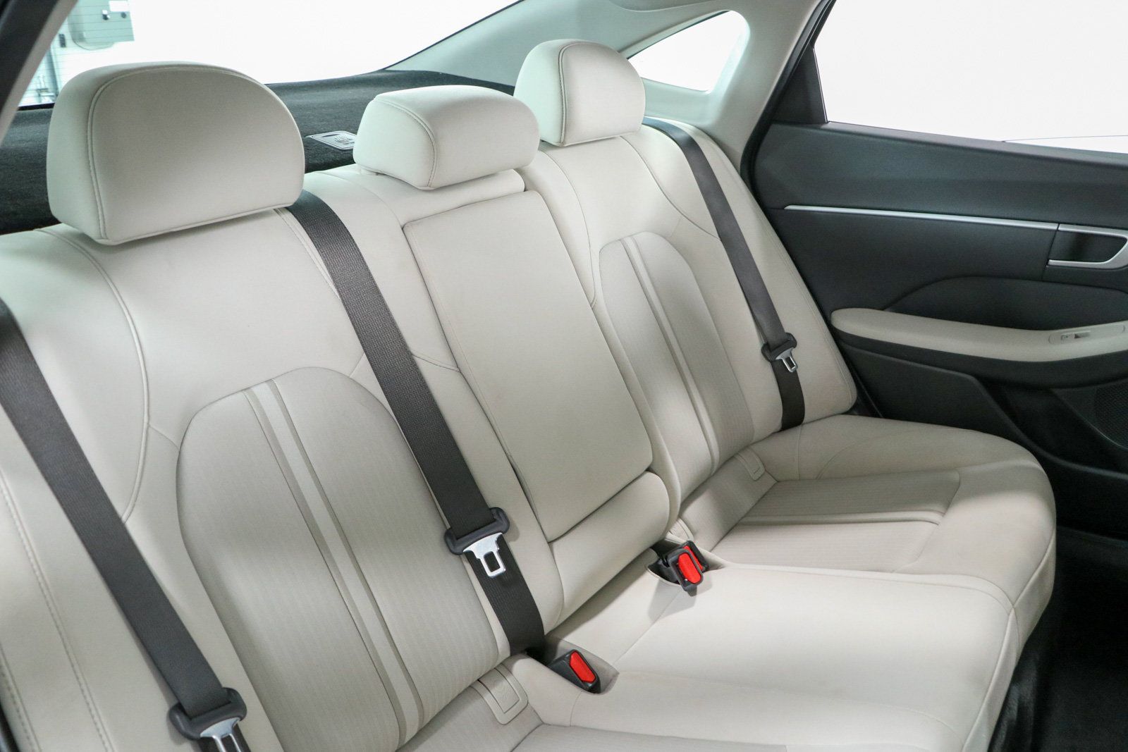 Used 2025 Hyundai Sonata SEL FWD image 28