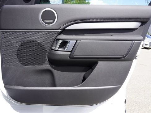 New 2026 Land Rover Discovery Dynamic SE AWD/4WD image 21