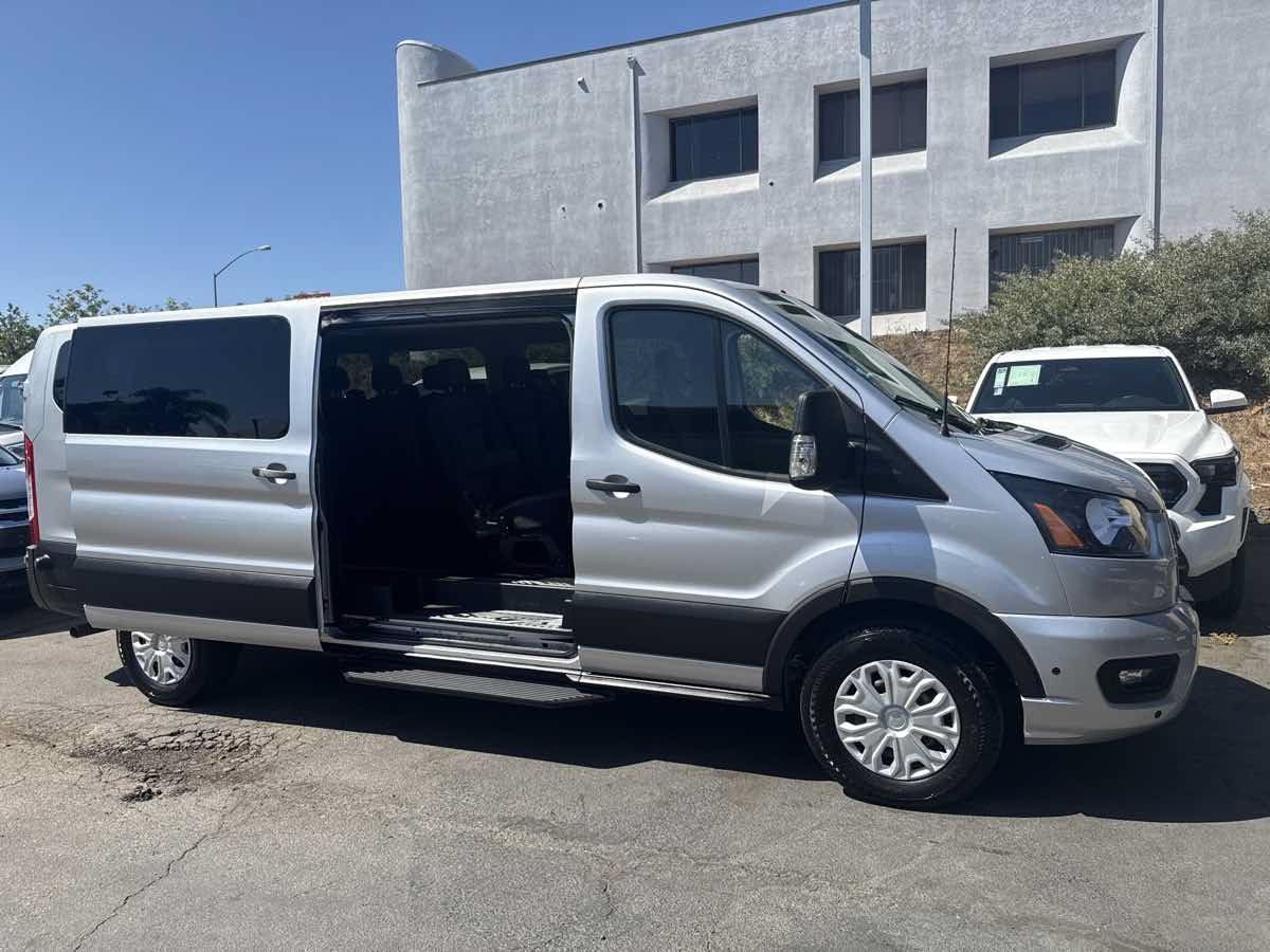 Used 2024 Ford Transit 350 XLT RWD image 15