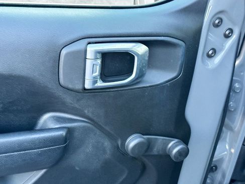 Used 2021 Jeep Wrangler Unlimited Sport image 18