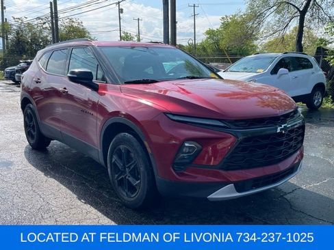 Used 2023 Chevrolet Blazer LT w/ Midnight/Sport Edition FWD image 4