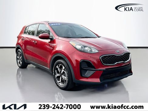 Used 2022 Kia Sportage LX image 7