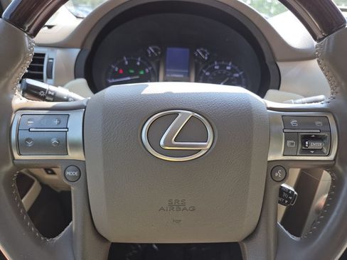 Used 2015 Lexus GX 460 w/ Premium Package AWD/4WD image 32