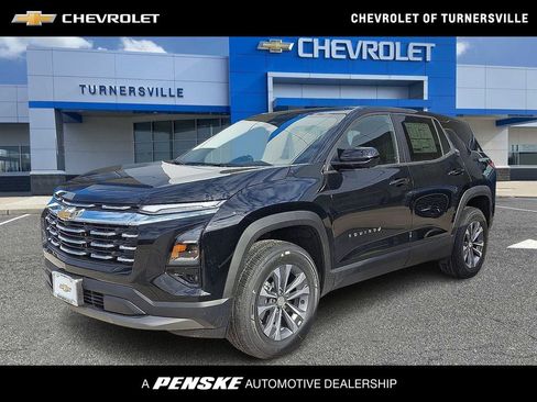 New 2026 Chevrolet Equinox LT w/ Convenience Package II FWD image 1