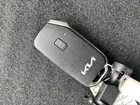 Used 2024 Kia Seltos EX AWD/4WD image 9