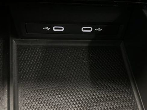 Used 2024 Volkswagen Atlas Peak Edition SE AWD/4WD image 30