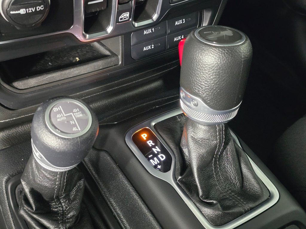 Used 2023 Jeep Wrangler Unlimited w/ Cold Weather Group AWD/4WD image 17