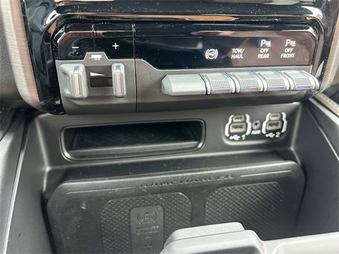 Used 2021 RAM 3500 Limited image 23