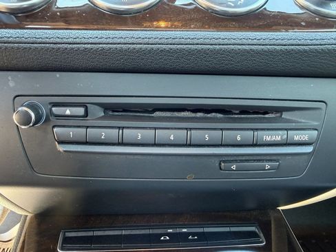 Used 2013 BMW Z4 sDrive35i image 22